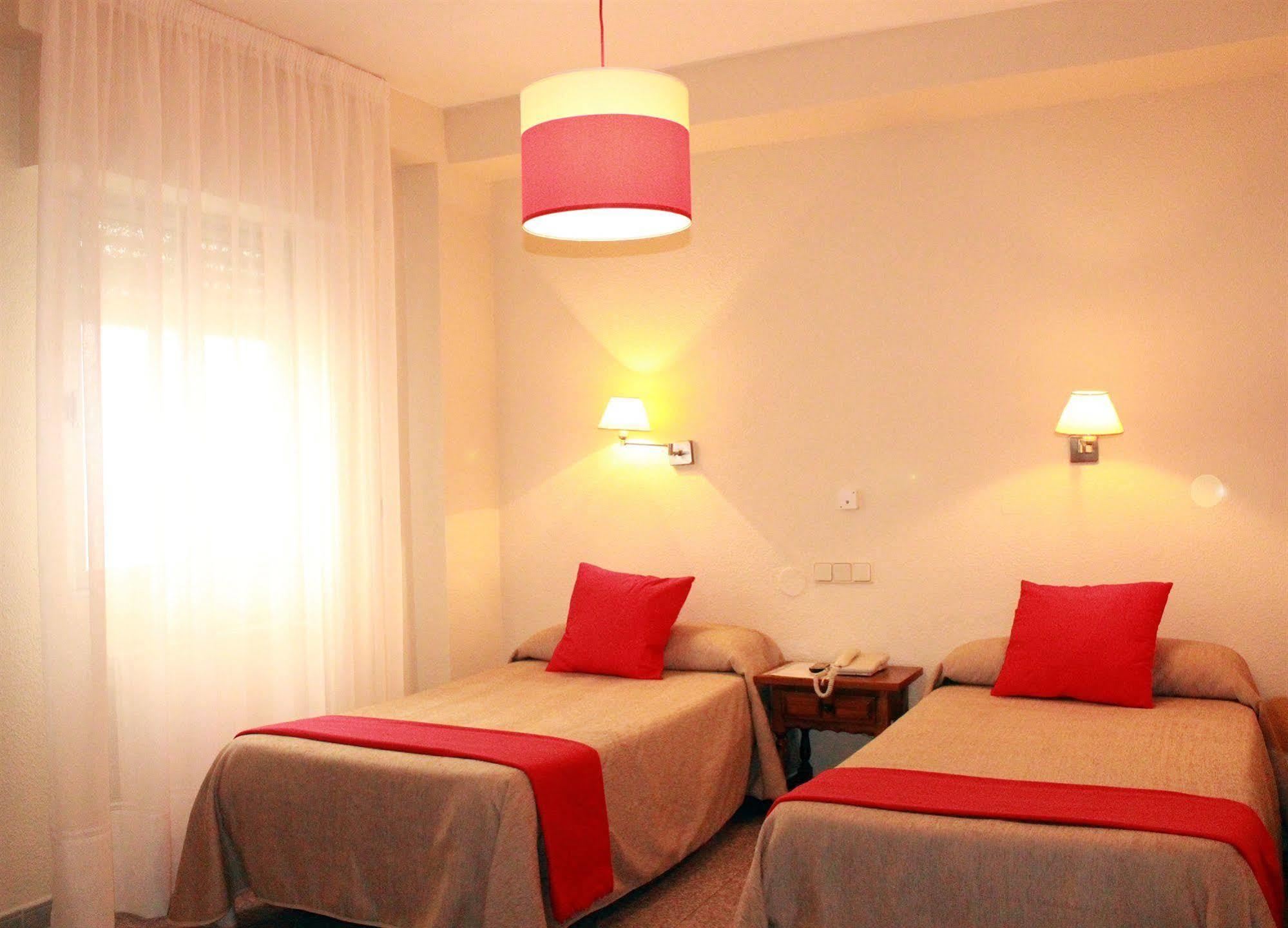 Hotel La Paz Úbeda Esterno foto